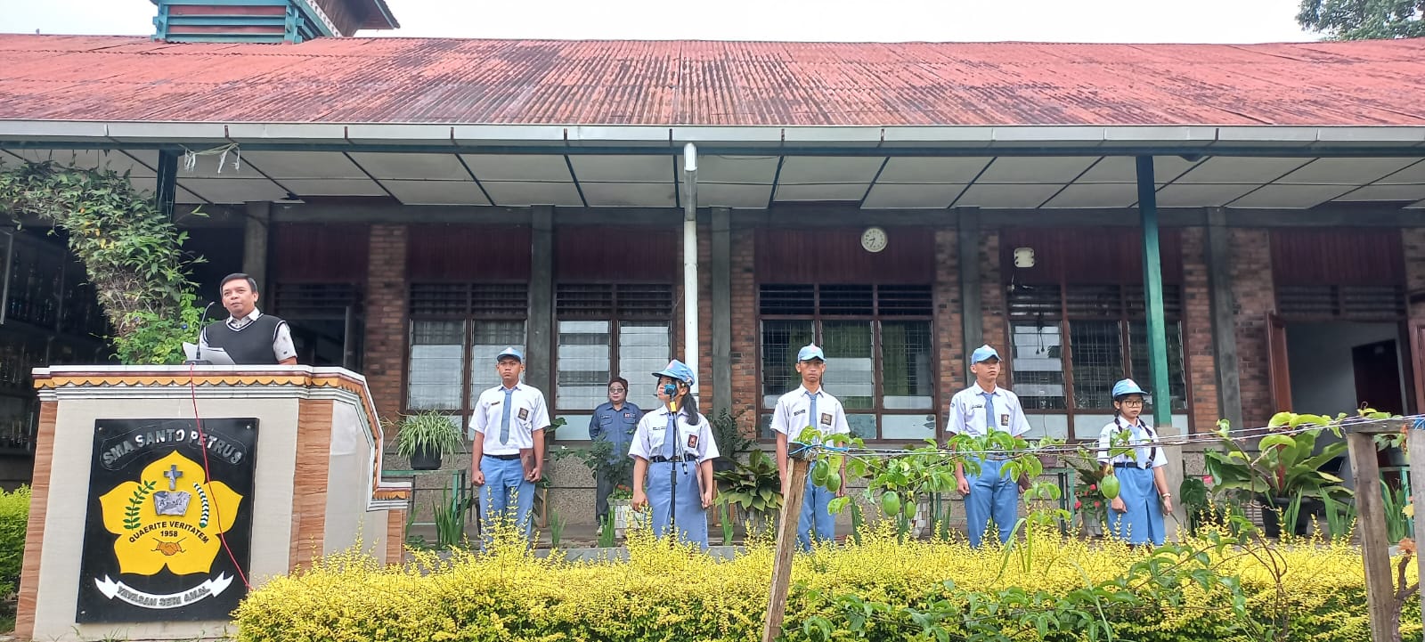 Gambar Kegiatan Bawaslu Dairi Jadi Pembina Upacara