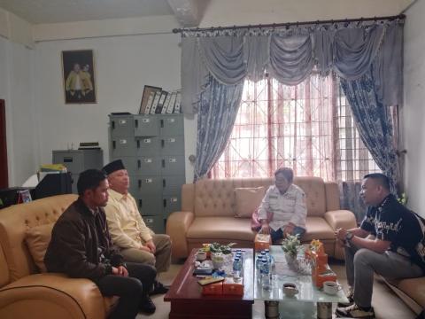 diskusi bersama Bawaslu Bawaslu Dairi dengan Ketua DPRD Kabupaten Dairi