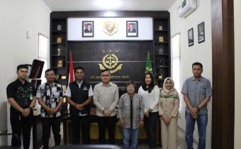 Gambar Kepala Kejari Dairi dan Bawaslu Dairi